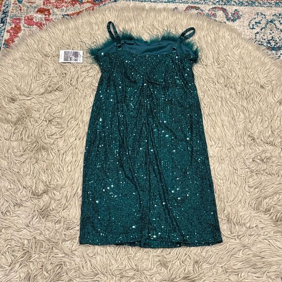 Nickie Lew Green sequined and feathers dress size 12 - Picture 5 of 5